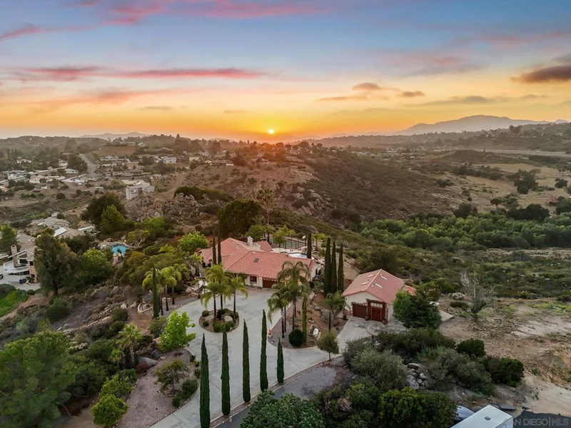 3004 Via Donito, Alpine, CA 91901