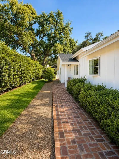 501 Crestview Drive