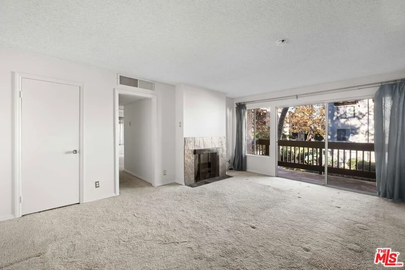 2207 Summertime Lane