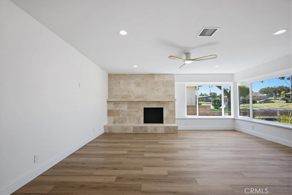 Interior 3