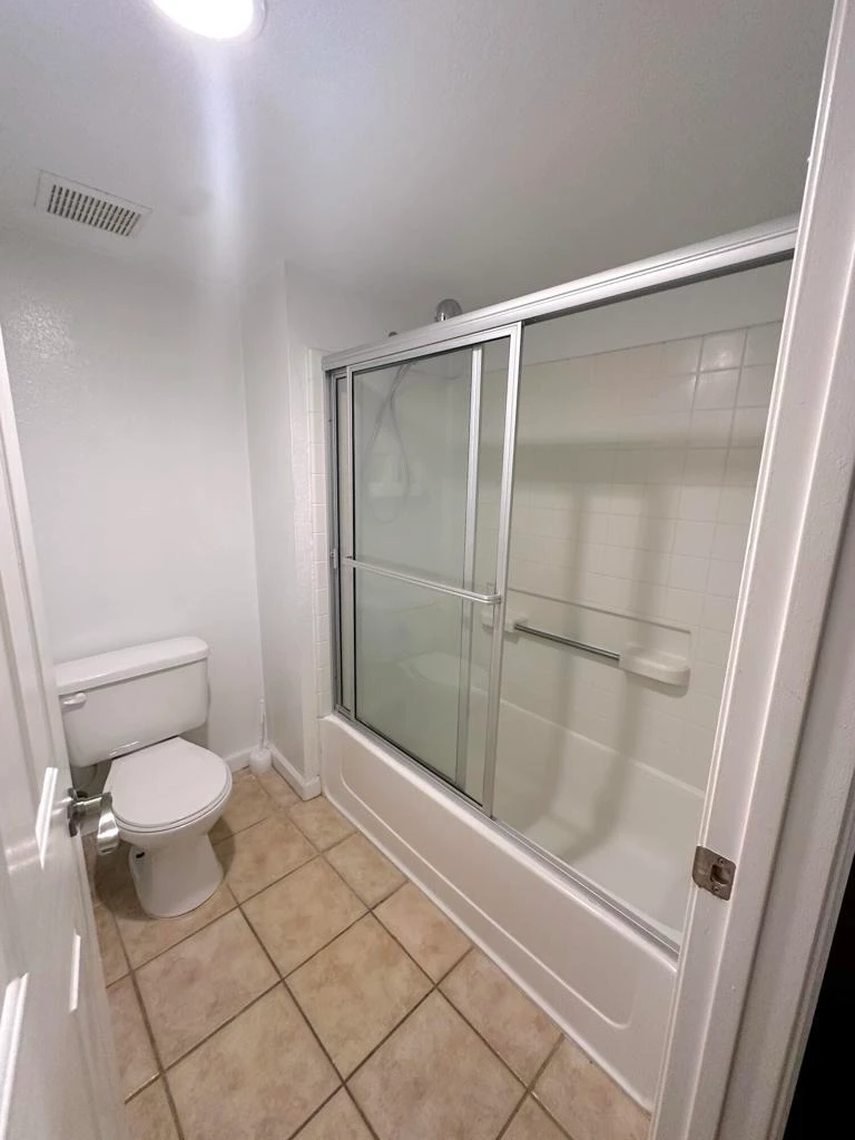 Photo 11 of 78650 Avenue 42 1515
