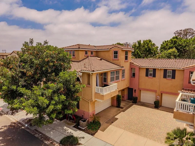 4103 Karst Rd, Carlsbad, CA 92010