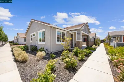 2329 Melrose Lndg