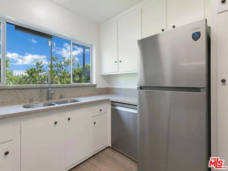 3166 S Sepulveda Boulevard 22 photo 2