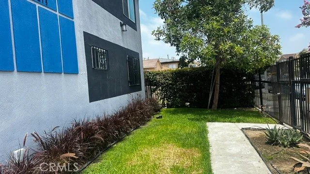 6821 11th Avenue 1 photo 2
