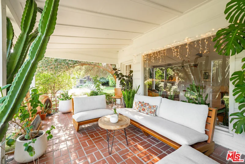 17401 Londelius Street photo 2