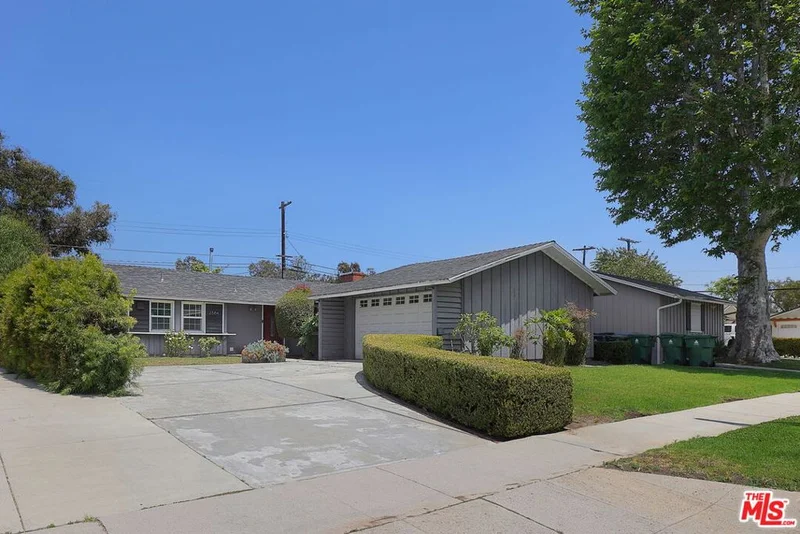 2884 Dunleer Place