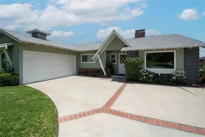 348 E Hillcrest Blvd.