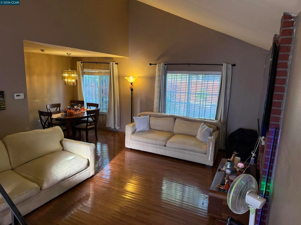 Interior 3