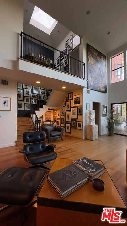 Interior 2