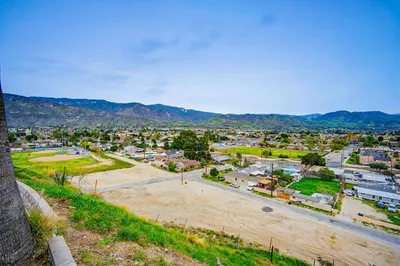 304 Edgerton Drive photo 2