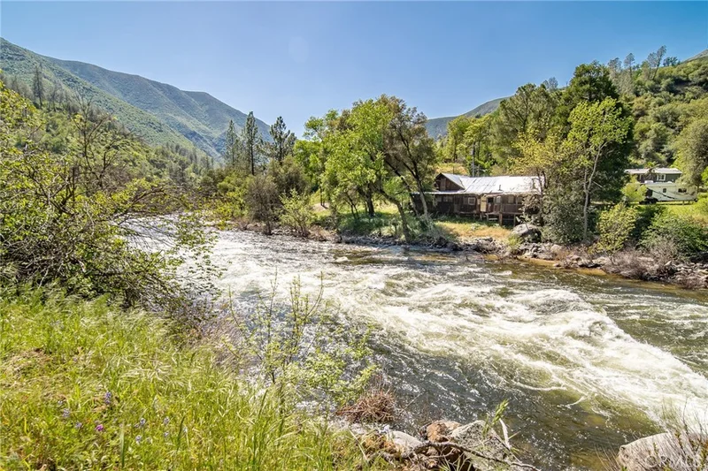 10049 Incline Road