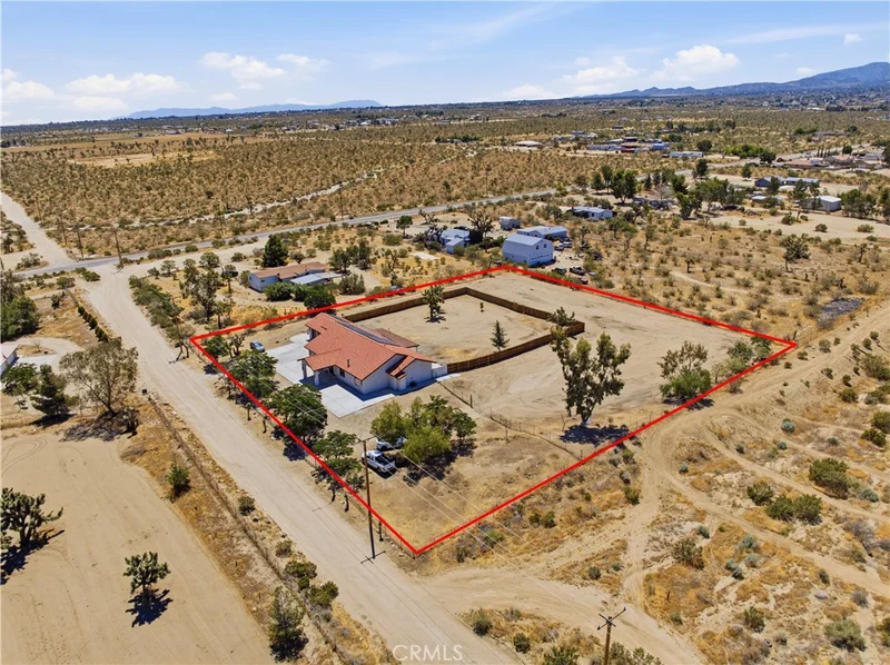 825 La Mesa Road