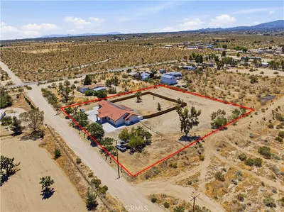 825 La Mesa Road