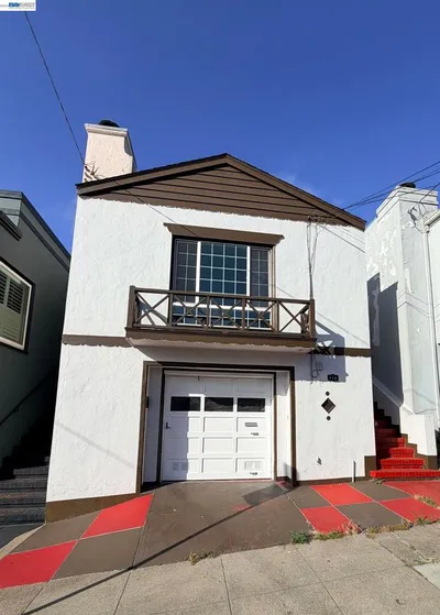115 Navajo Ave