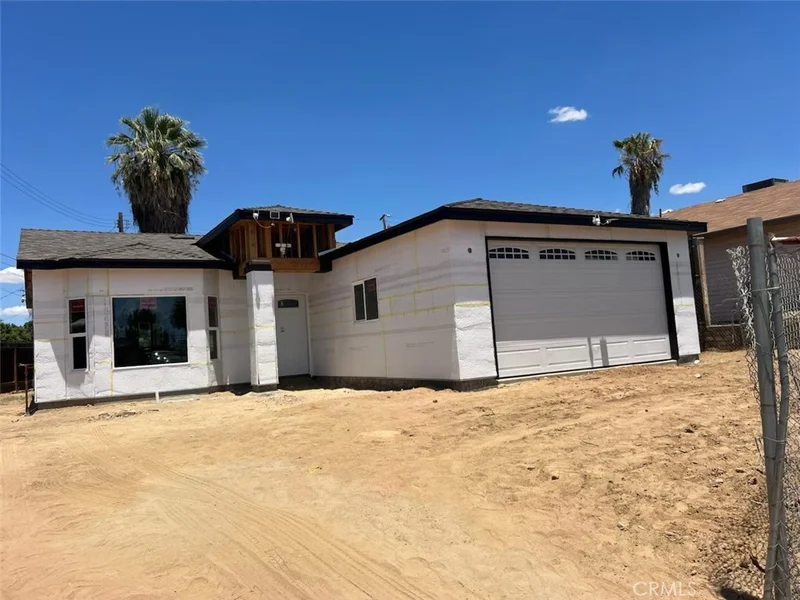 3008 Crestline photo 2