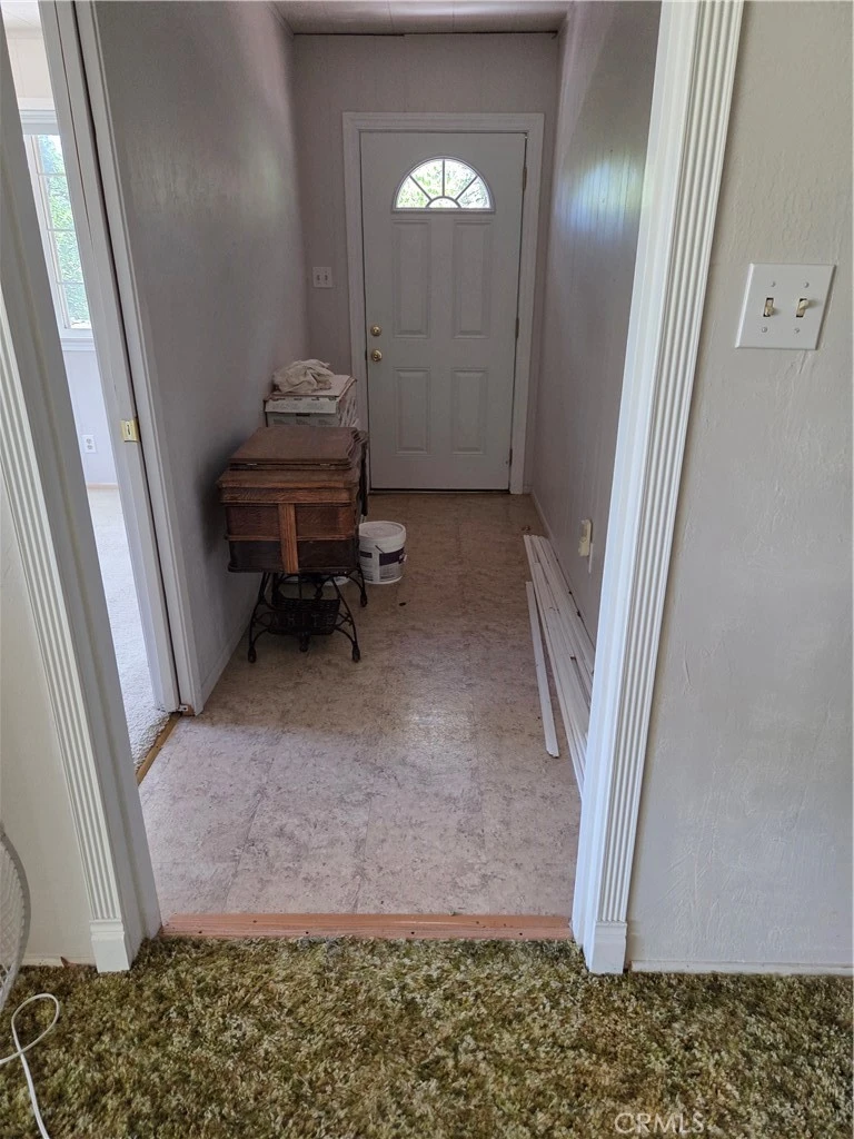 Interior 4
