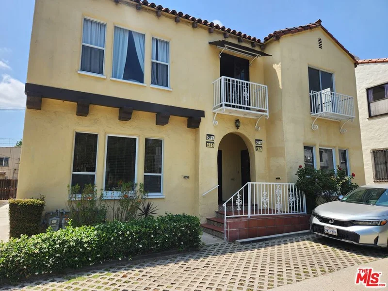 425 N Ogden Drive 427 1/2, Los Angeles, CA 90036