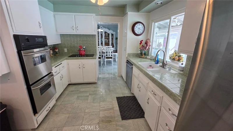 9092 Adelia Circle photo 2