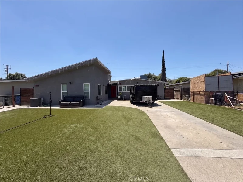 1701 Manor Circle