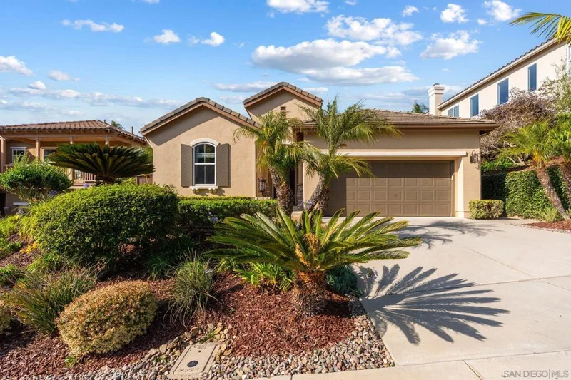 1129 Via Vera Cruz, San Marcos, CA 92078