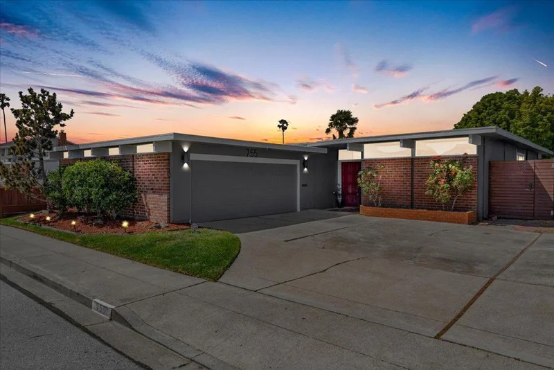 755 Widgeon Street, Foster City, CA 94404