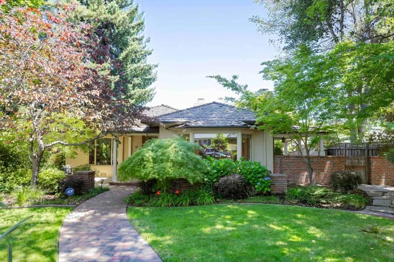 31 Rittenhouse Avenue, Atherton, CA 94027