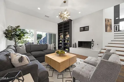 4655 Club View Drive
