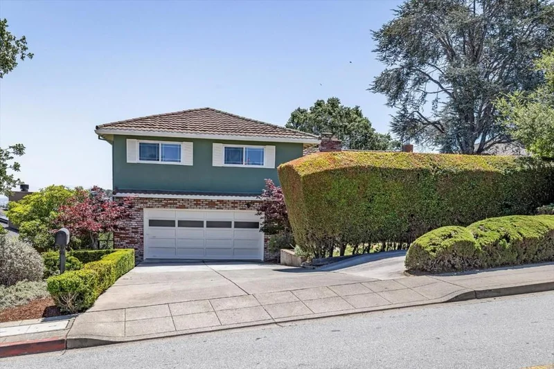 117 Club Drive, San Carlos, CA 94070