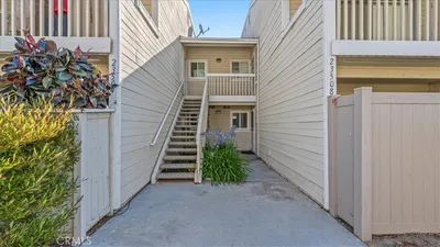 23506 Cambridge Road photo 2