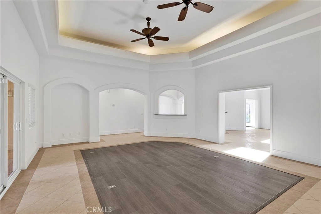 Photo 18 of 16233 Ridge View Drive
