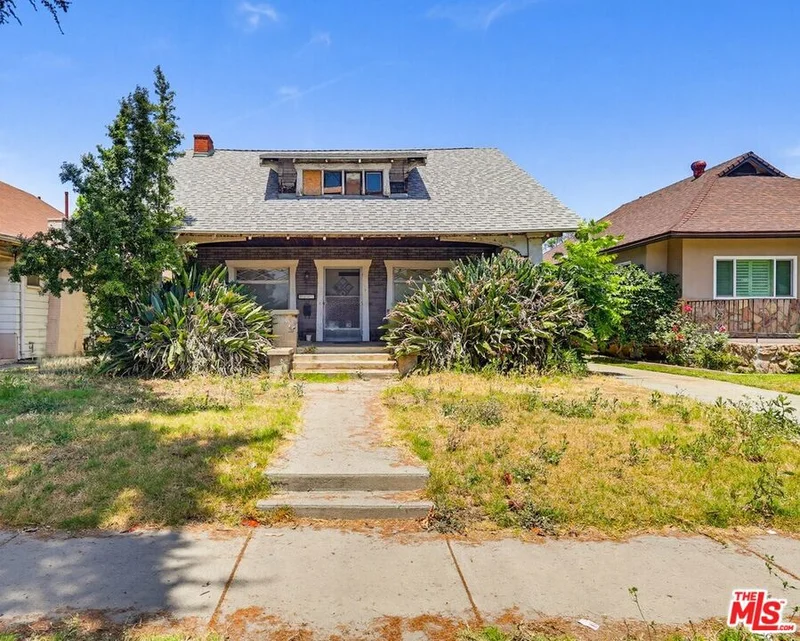 1247 W 49th Street, Los Angeles, CA 90037