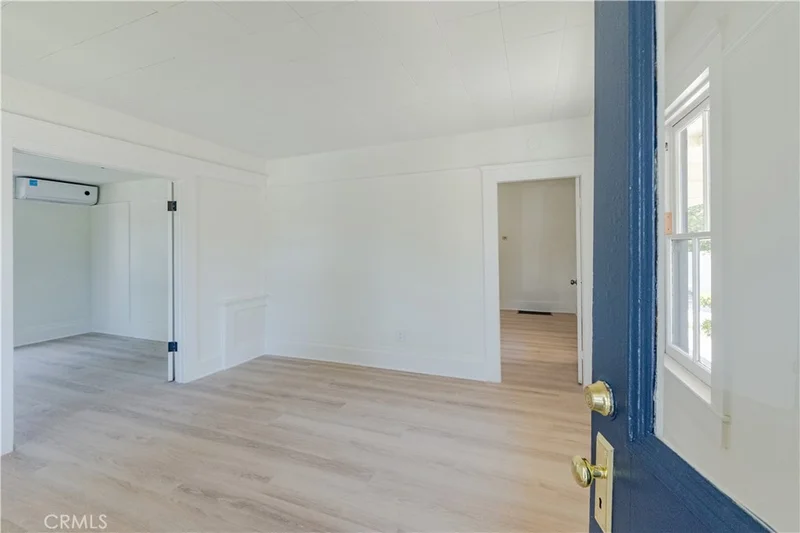 210 Encinitas Ave A photo 2