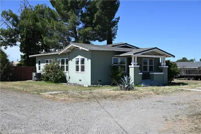1068 E Walker