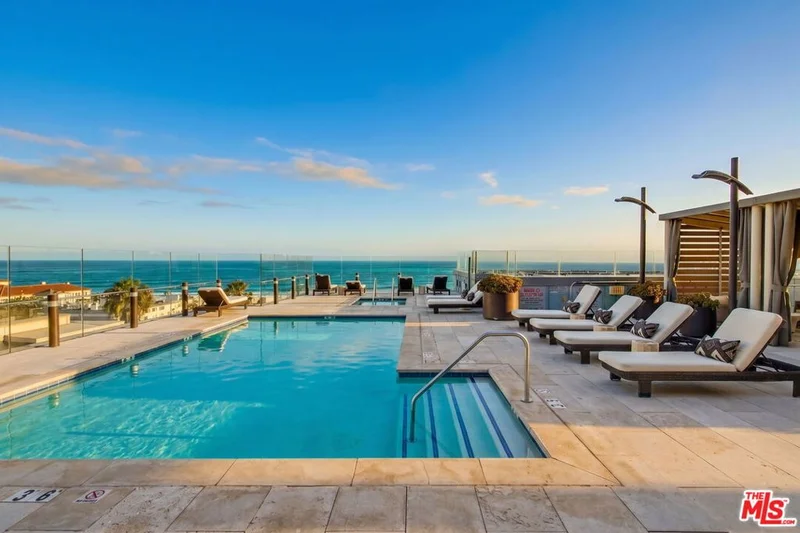 1755 Ocean Avenue 203, Santa Monica, CA 90401