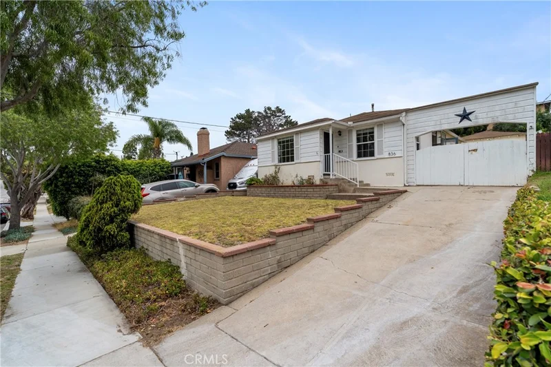 836 Eucalyptus Drive, El Segundo, CA 90245