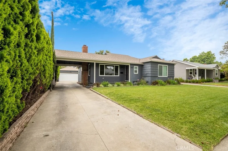 6633 Costello Avenue photo 2