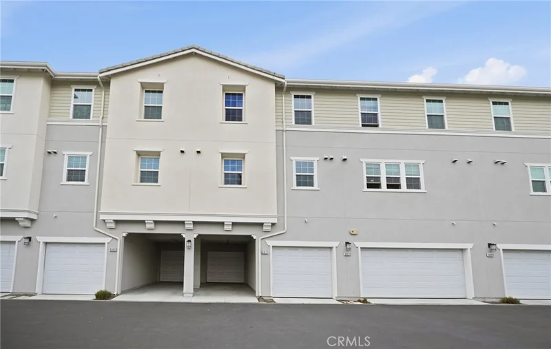 6971 Alderwood photo 2