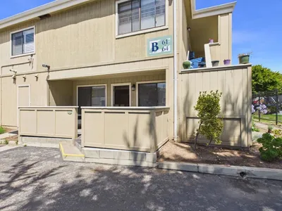 820 Casanova Avenue 61