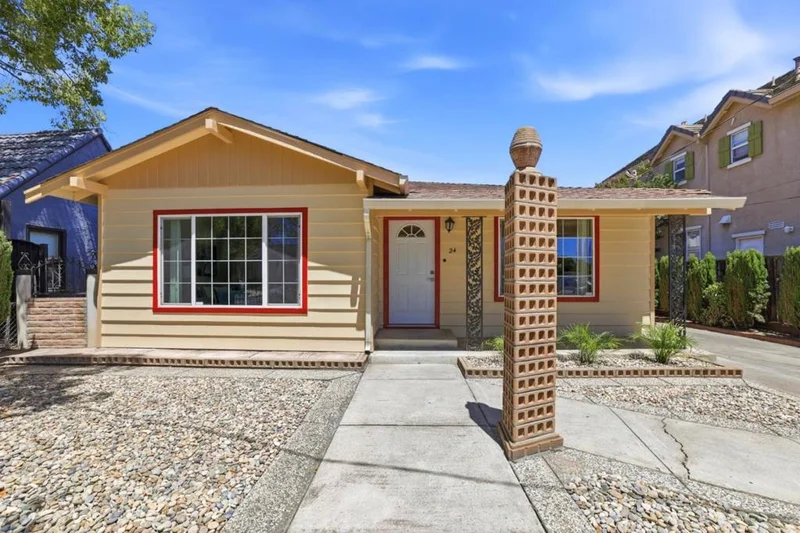24 Scharff Avenue