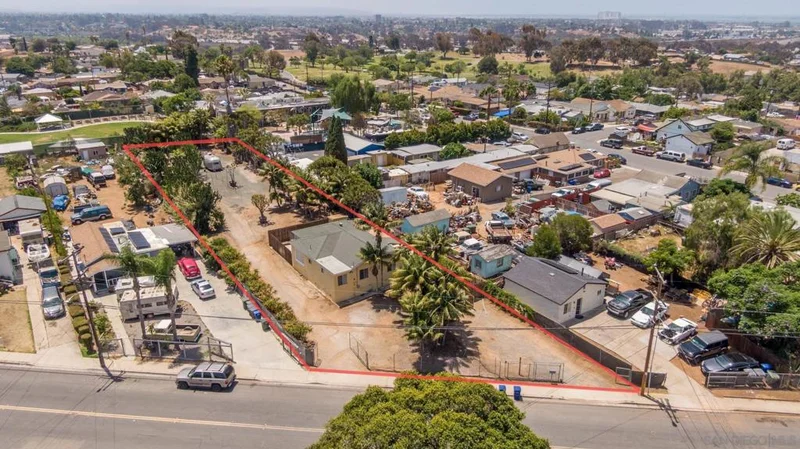 2840 Ridgeway Dr, National City, CA 91950