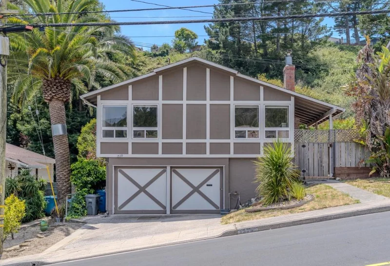 1539 Terra Nova Boulevard, Pacifica, CA 94044