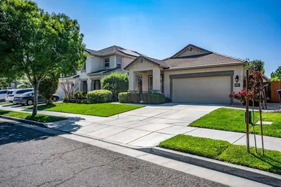 1149 Bellflower Way photo 2