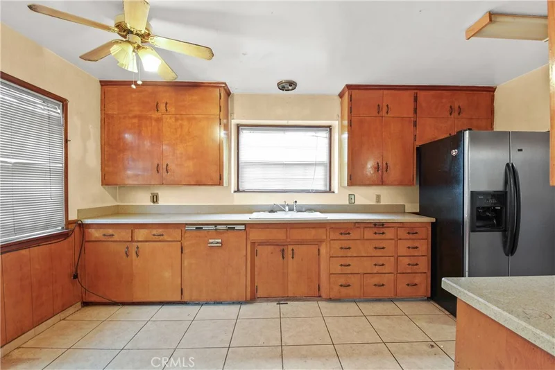 1122 W 124th Street photo 2