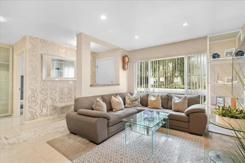 13754 Mango Dr 123