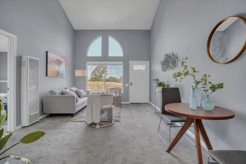 62 Glenwood photo 2