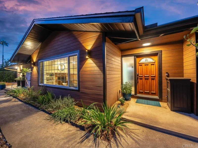 1920 Bernardo Avenue, Escondido, CA 92025
