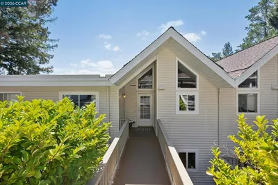 124 Ascot Ct B