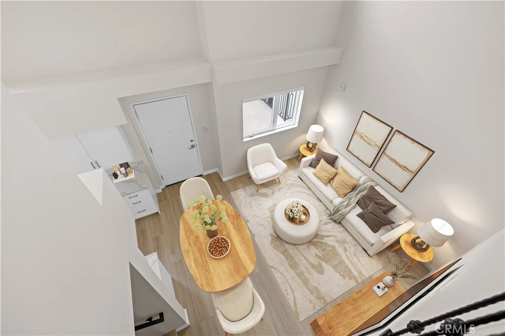 Interior 4