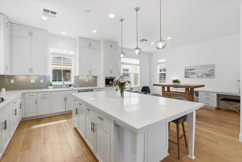 7168 Carneros Lane